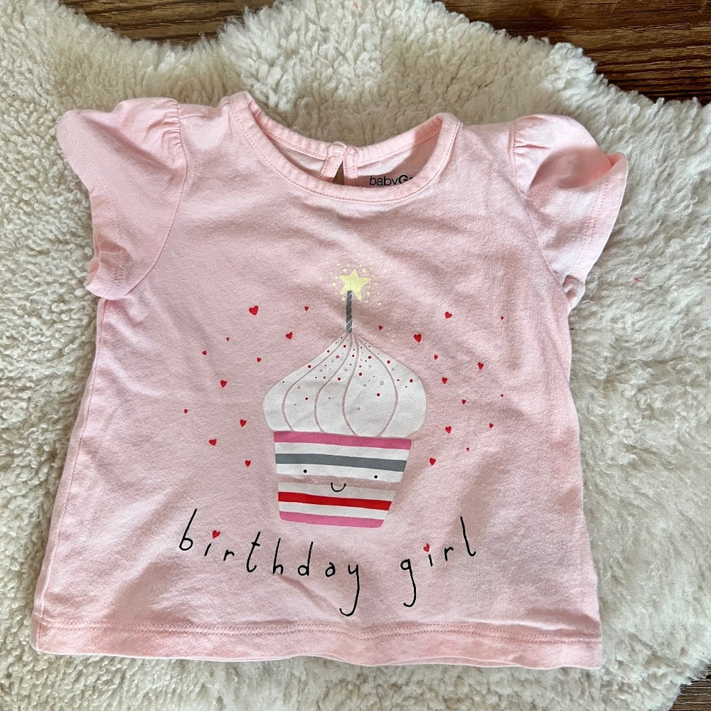 Gap birthday girl cupcake t-shirt. 100%.